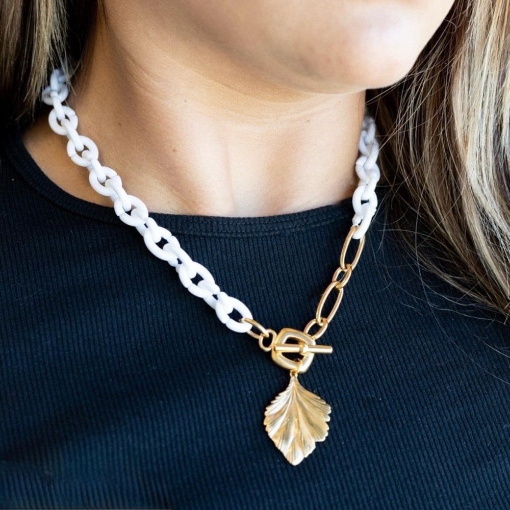 NEW 18k Gold Talia Necklace